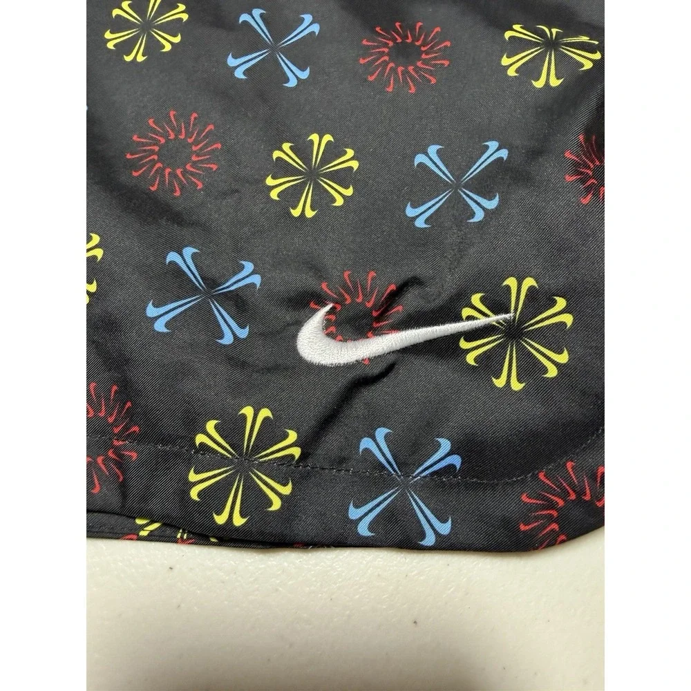 Nike Flow Shorts Size Small Mens Swim Beach Lake Boat